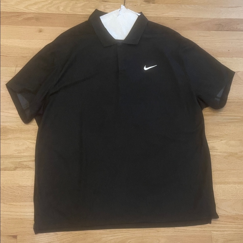 Nike Men's Polo Shirt in Black